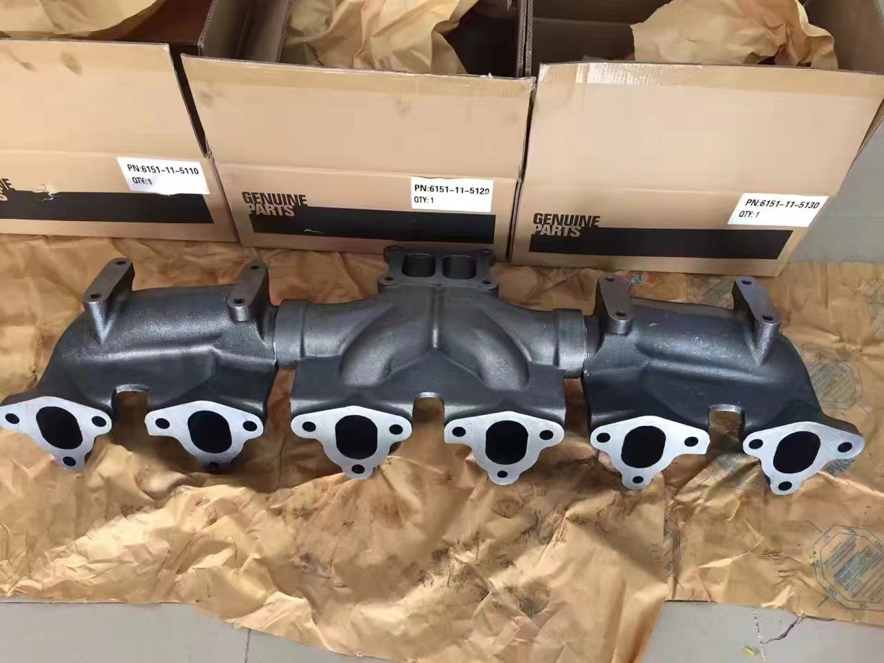 6151-11-5130 Экскаватор 6D125 Части двигателя Выхлопный манифолт Для Komatsu PC400-7 WA450-3MC WA470-3