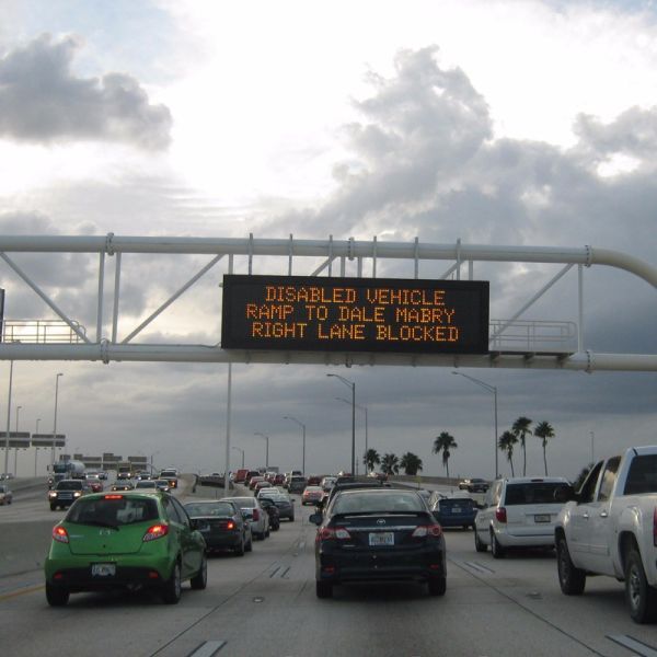EN12966/NTCIP Compliant LED Variable Message Sign with Customizable Display Dimension and Aluminum Cabinet