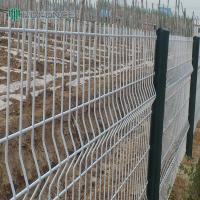 4 X 4 Jardín exterior Metal cercas 3D de malla de alambre soldado cercas 3D con alambre de acero bajo en carbono