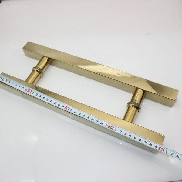 Ajoutez une touche d'or à votre salle de bain avec des poignées de porte en verre en acier inoxydable