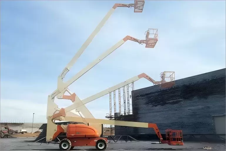 Self-Propelled Articulating Trailer Lift Boom Lift Aerial Working Lifting Platform with AC Power Diesel Power or Battery Power