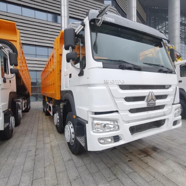 8×4 Drive Wheel Commercial Vehicle Dump Truck with Air Suspension Seat and 600L Fuel Tank