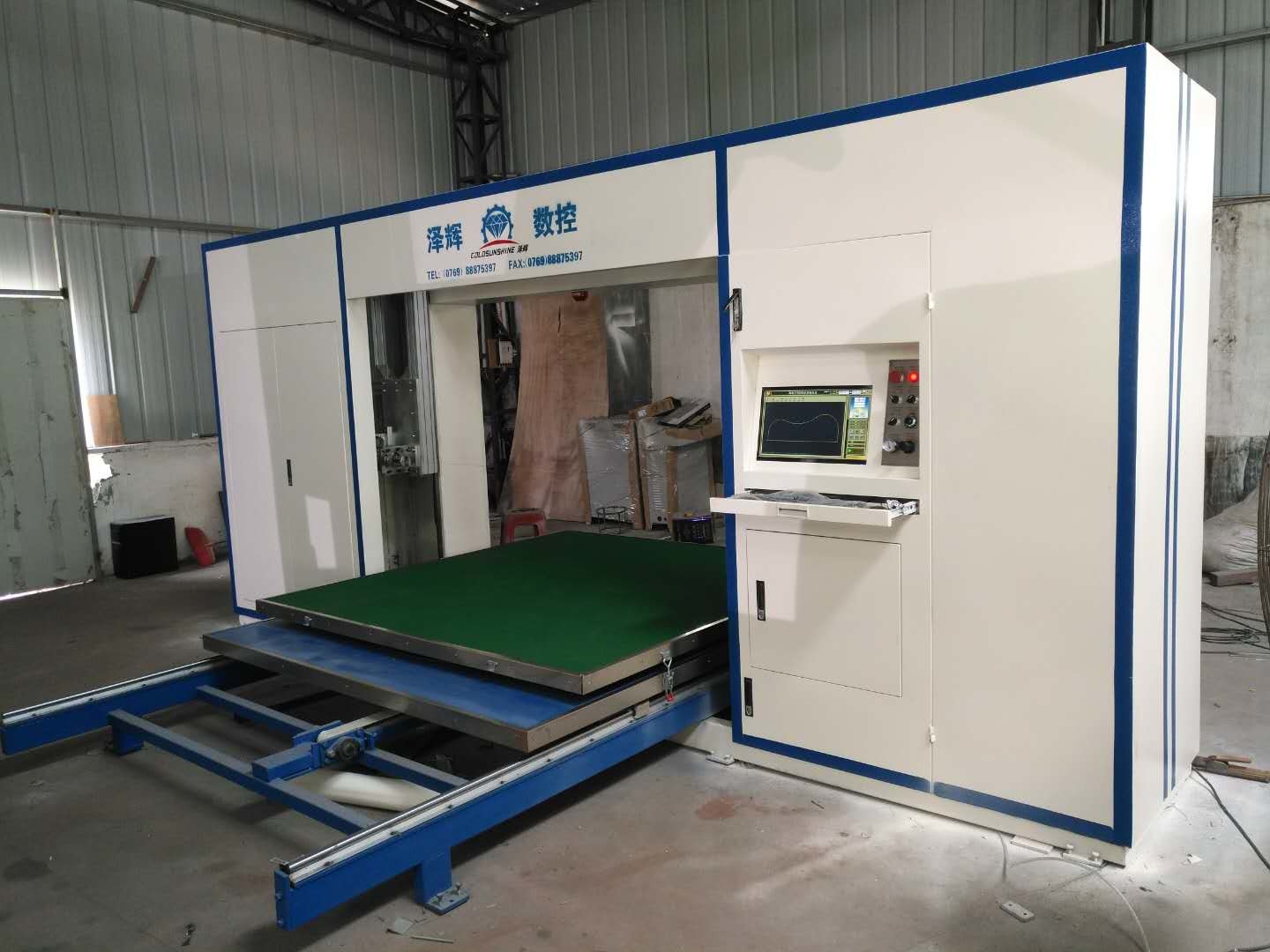 Автомат для резки профиля пены ножа цикла CNC для изготовлять губку