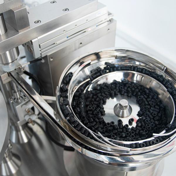 Machine de remplissage de seringues préremplies 600-800p/H