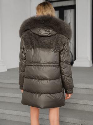 Fonctionnalité de la chemise biologique en cuir de renard réel Laveable à la machine Instructions de soins pour les filles et les femmes Rich Fur Real Raccoon Soft Fur Windproof pour l'hiver froid