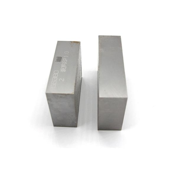 Cemented Carbide Flat Thread Rolling Dies ISO 9001 Approved For Fastenter