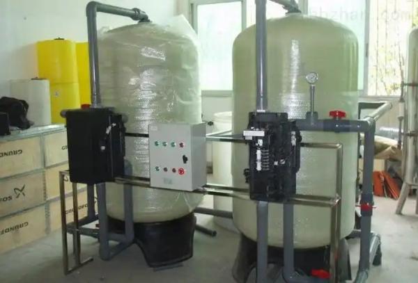 Produção de alimentos e bebidas Tratamento de suavização de água 1000L/H 3000L/H 6000L/H