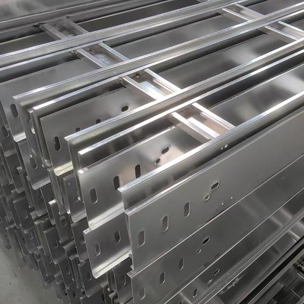 1.0mm-3.0mm Thickness Aluminum Conductive Cable Tray Outdoor Indoor Solid Bottom Cable Tray