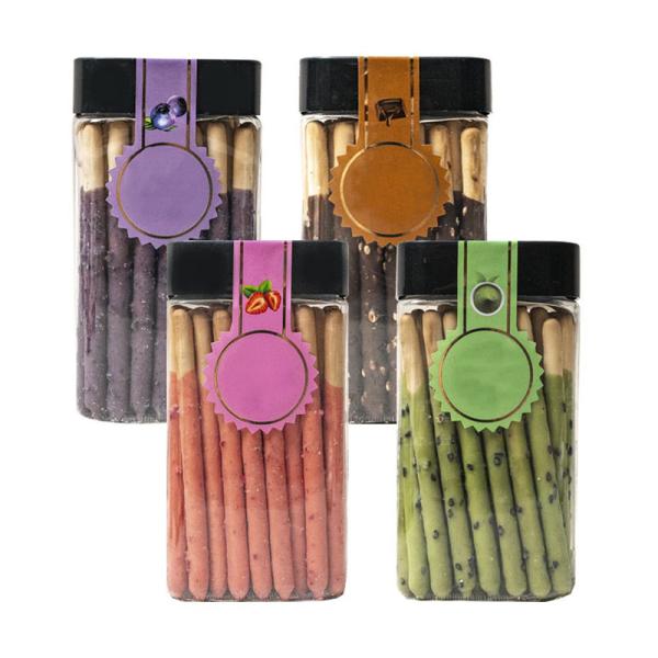 Galletas de chocolate con leche y palitos, estrellas, taza, mini galletas, salsa de chocolate