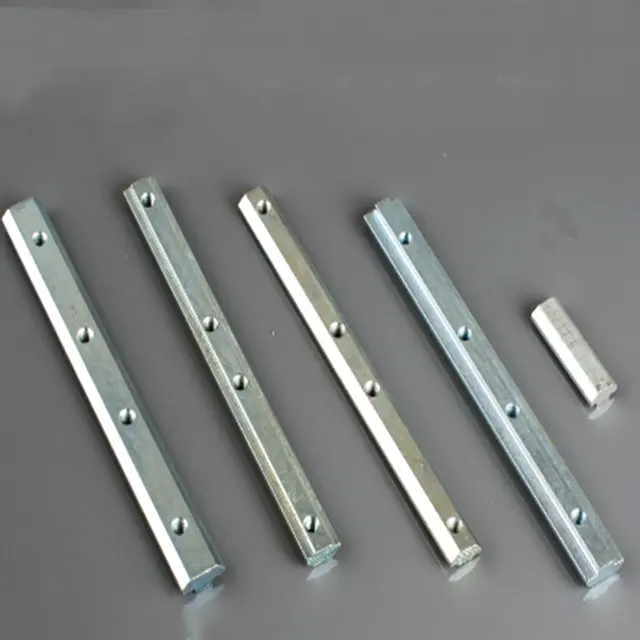 Do perfil de alumínio da extrusão do entalhe de T linha reta dentro do suporte comum 4 X M6 do conector