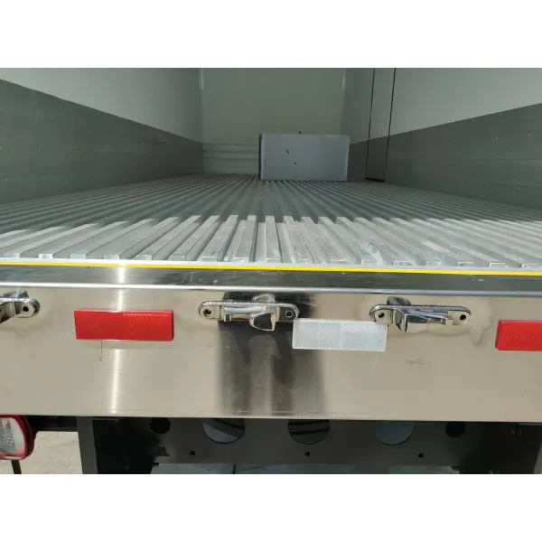 Advanced 20t Refrigerated Truck for Fresh Meat and Seafood Transport