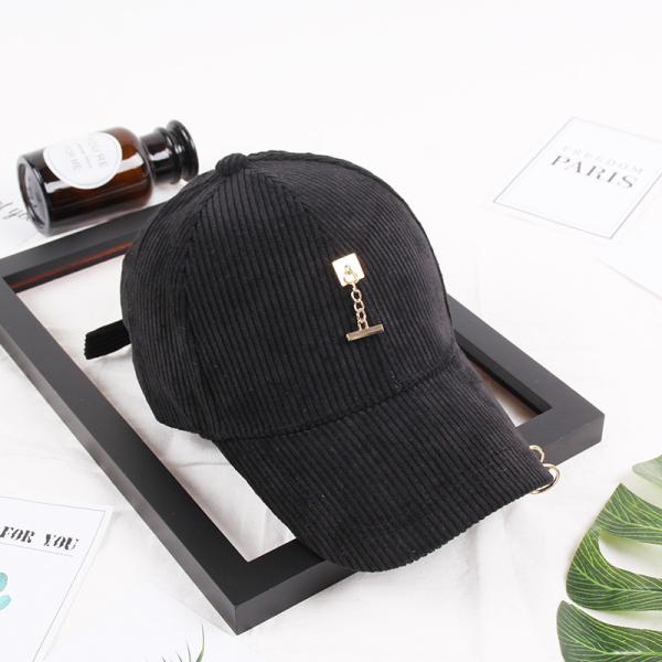 2018 trendy fashionable girls corduroy cap with MOQ only need 3 pcs, Women baseball cap