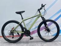 Vélo de montagne en aluminium conçu pour des performances optimales sur la montagne