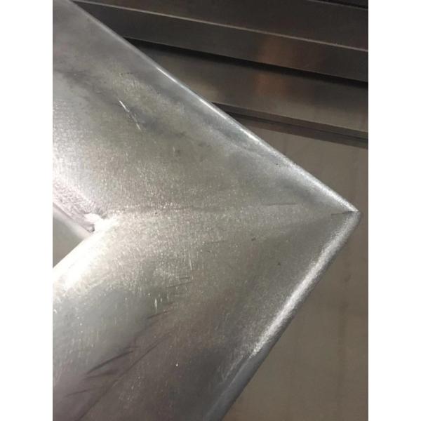 Штранг-прессование 45 градусов алюминиевое разделяет поверхность цвета поручня заварки деревянную для сосуда и шлюпки