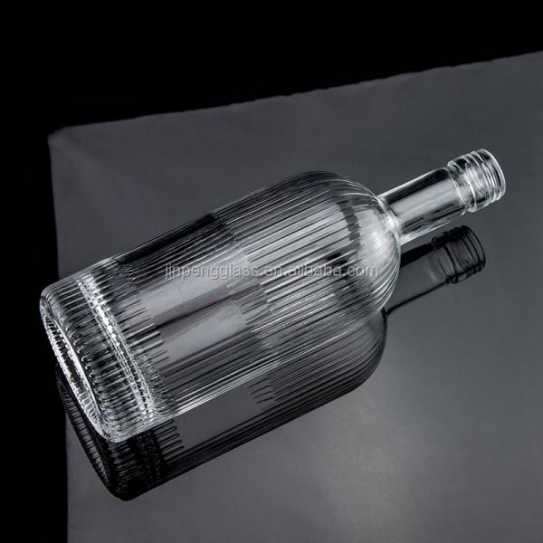 500ml 700ml SCREW CAP Super Flint Glass Empty Whiskey Bottle for Design Classic Round