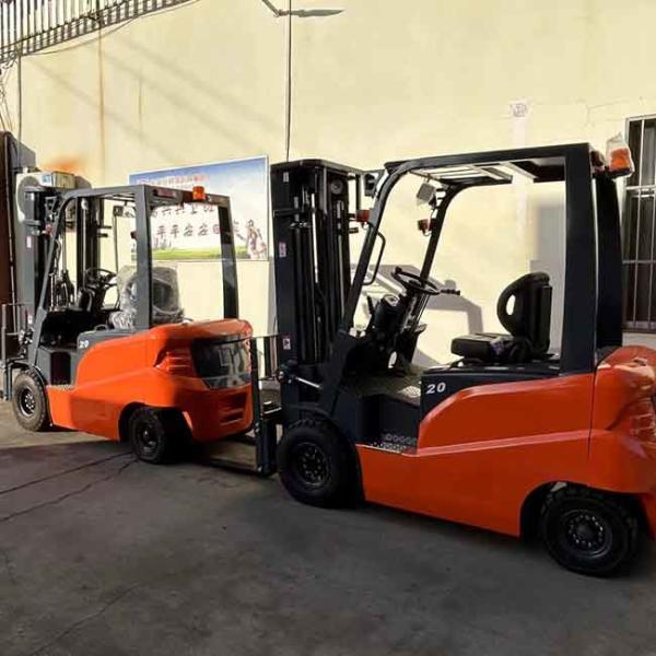 2000kgs CPD20 Lead Acid Battery Forklift 3 Stage Electric Forklift Truck