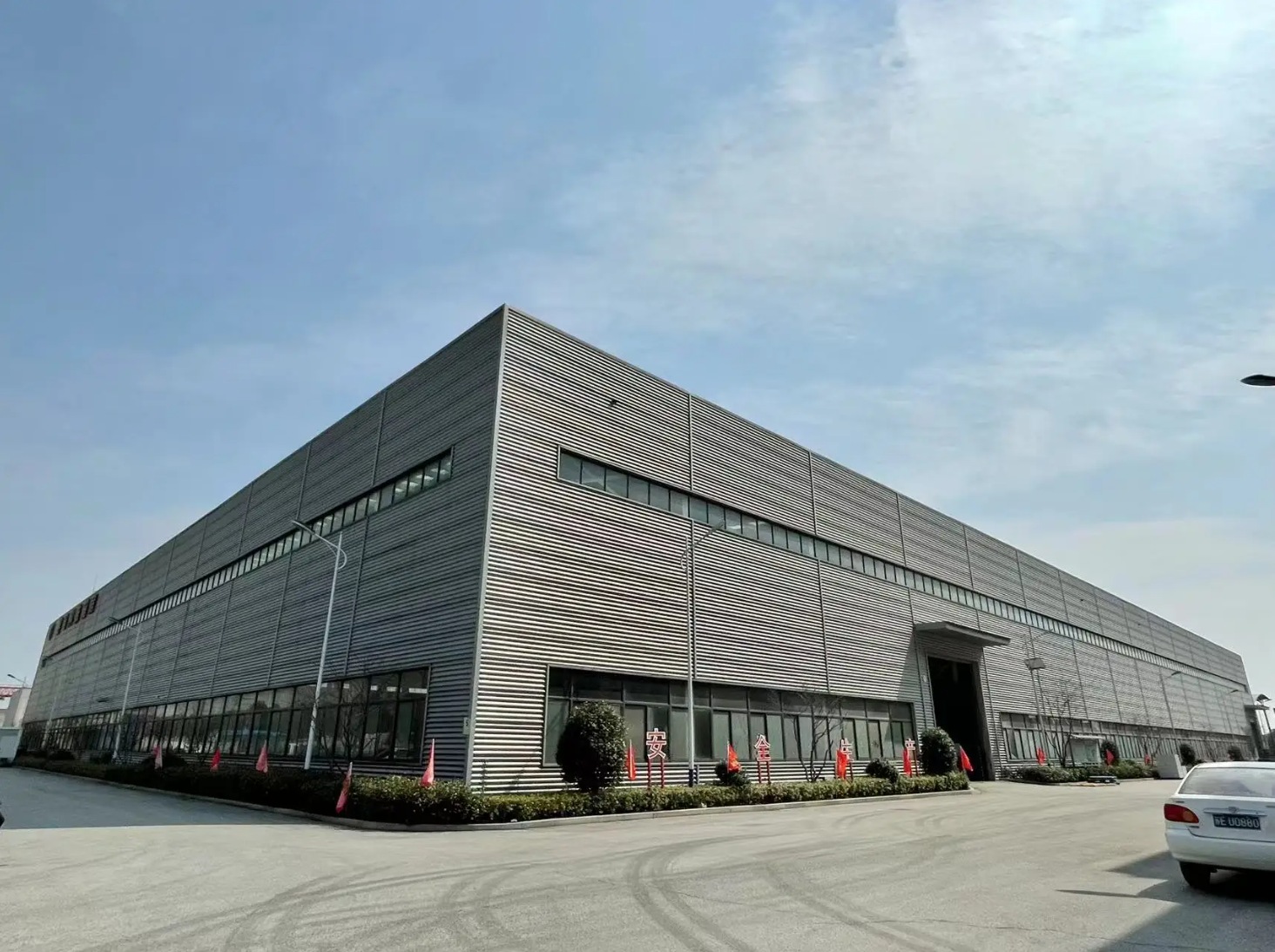 Soundproof Expandable Container House with Eco-Friendly Design for Versatile Use