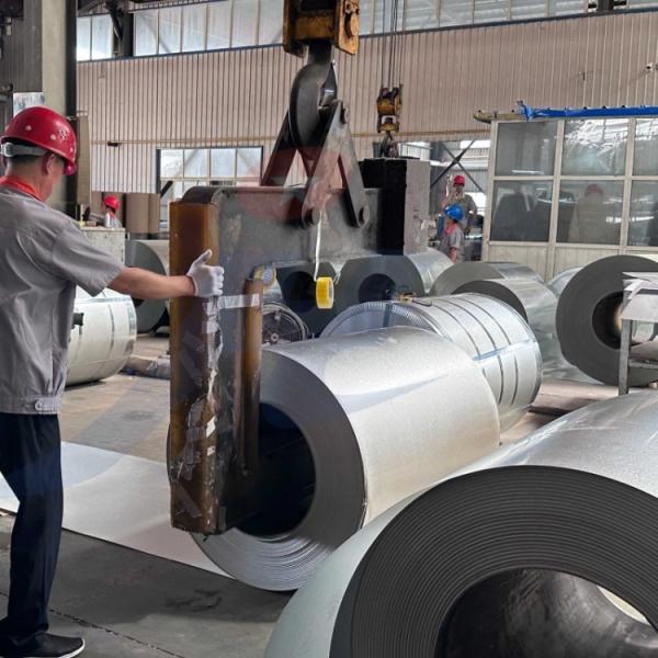 Full Hard G550 Galvanized Steel Coil Z275 Hot Dip gi Steel Coil para Materiais de Construção