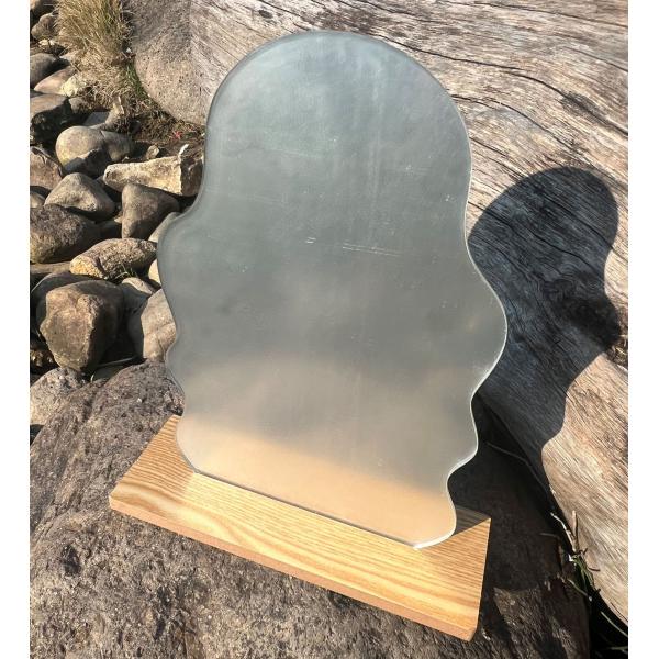 Curvy Portable Lighted Makeup Mirror Wood Stand For Vanity