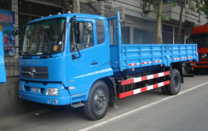 Sinotruck Dongfeng использовало тяжелые грузовики DFD1161G, используемые коммерч