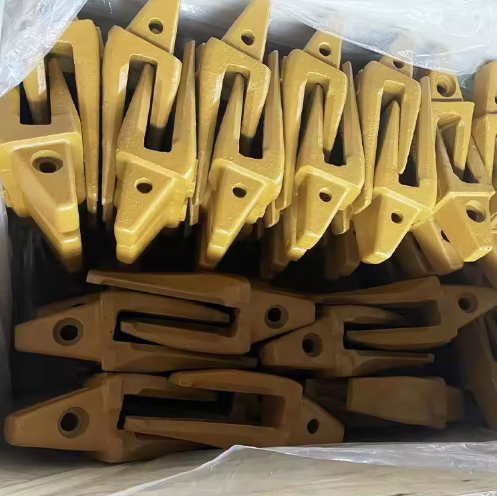 Heavy-Duty Komatsu PC300RC Bucket Tooth with 7.8kg Precision Fit, High Wear Resistance, and HRC48-52 Hardness