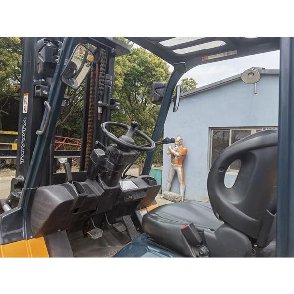 5000kg Toyota 7f50 Forklift Truck with 3 Mast and 6000mm Lifting Height in Shanghai