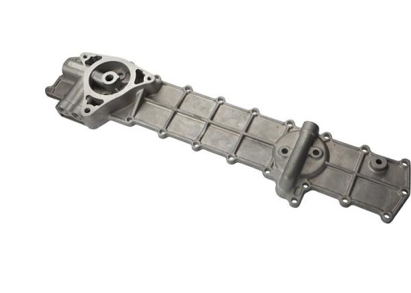 ME033687 HD900 Oil Cooler Cover For Mitsubishi