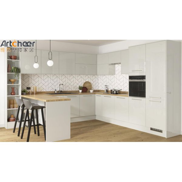 Modern Design U Shape Kitchen Cabinet with Customized Color and 3 Years Guarantee
