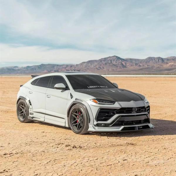 Kit de cuerpo ancho de estilo LB para Lamborghini URUS Kit de cuerpo de fibra de carbono Urus Fibra de carbono delantera de labio difusor Spoiler Kit de cuerpo ancho