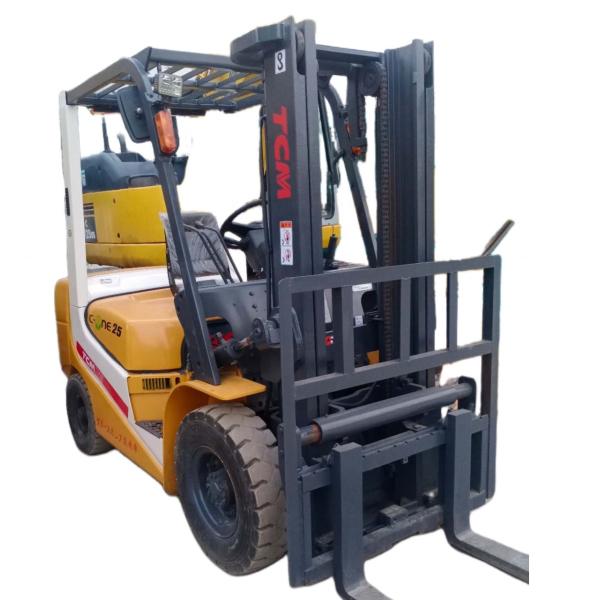 Japan Original TCM FD25 2Ton Forklift with 96KW EPA Engine and Hydraulic System