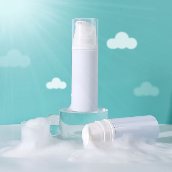 Recyclable Material Foam Pump Bottle with Press-Type Foam Pump Head and Customizable Colors for Personal Care