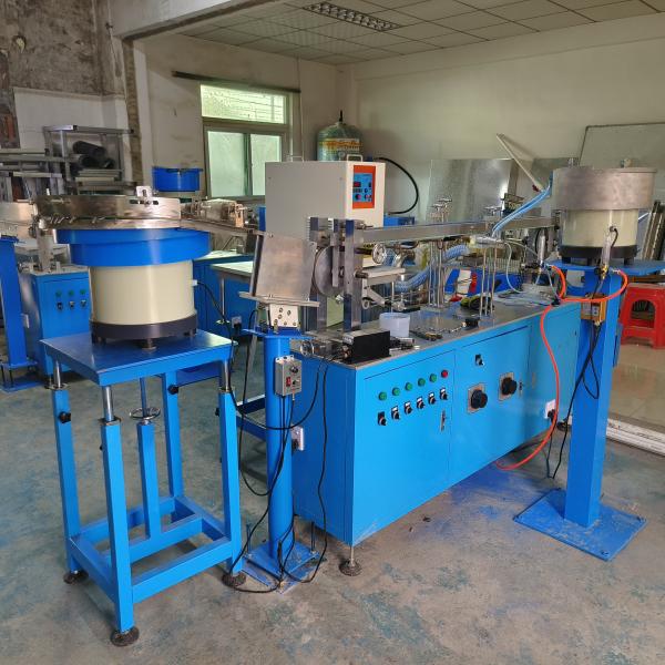 Máquina de procesamiento de tornillos anti-aflojamiento, equipo de encolado de roscas de tornillos, control PLC
