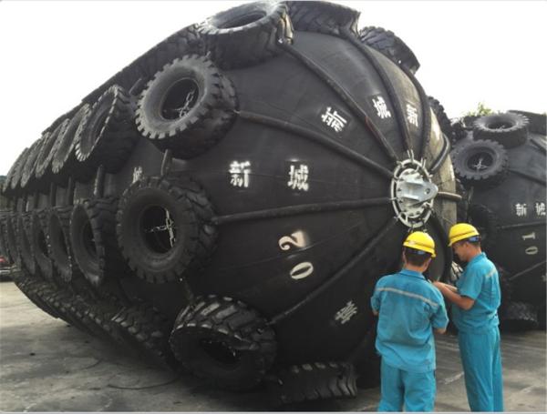 Rubber Yokohama Pneumatic Fenders for Ship Protection Hot Galvanizing Flange Diameter 0.5-4.5m