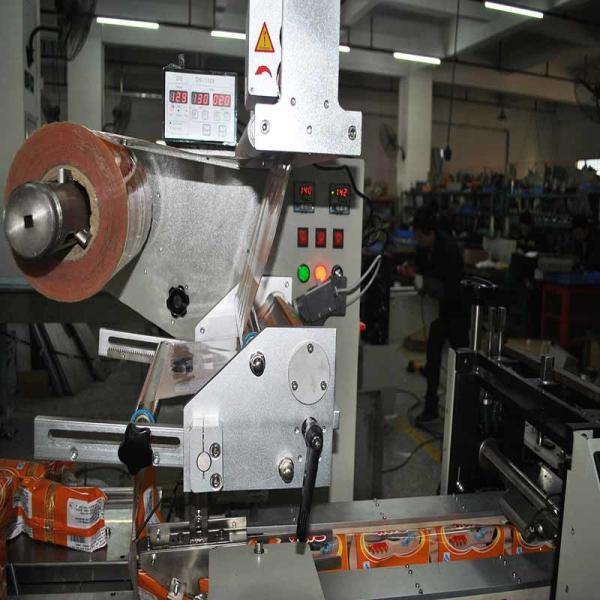 Multi Pieces Square Biscuits Trayless Automatic Pillow Packaging Machine With Feeders