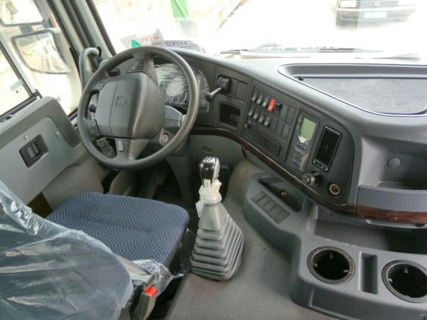 White Heavy Duty Dump Truck , 10 Wheeler 20 Tons 6x4 Tipper Truck
