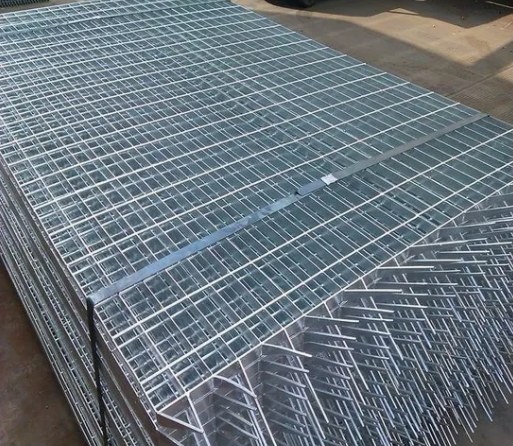 Heavy Duty Galvanized Steel Welded Serrated Anti-slip Trench Cover Floor Bar Grating