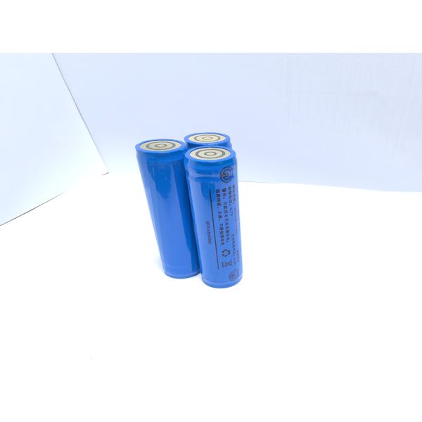 18500 3.7V Battery 1900mAh, Li-ion Rechargeable for High Power Flashlight
