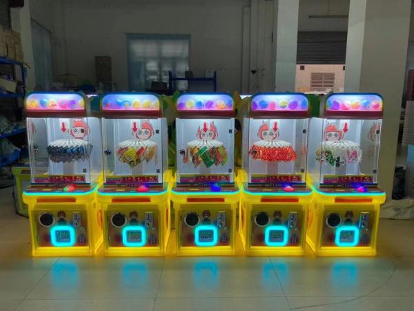 Dreamland Mini pièce de monnaie exploitée amusement bon marché machine de jeu cadeau enfants clip autocollant machine de pinceau de carte