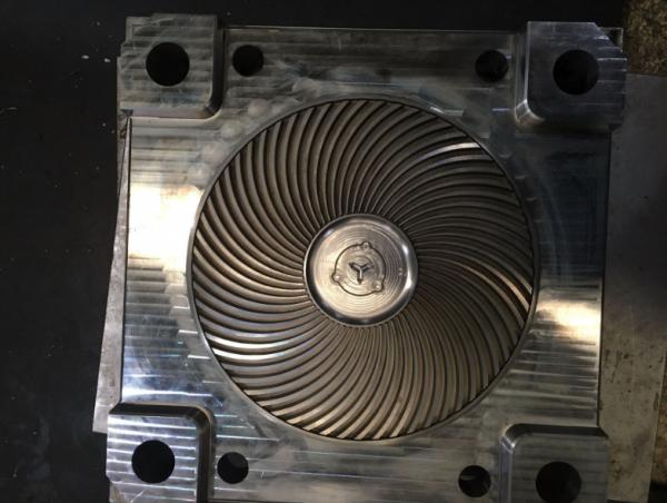 Máquina de moldagem por injeção automática de termoplástico Máquina de fabricação de lâminas de plástico