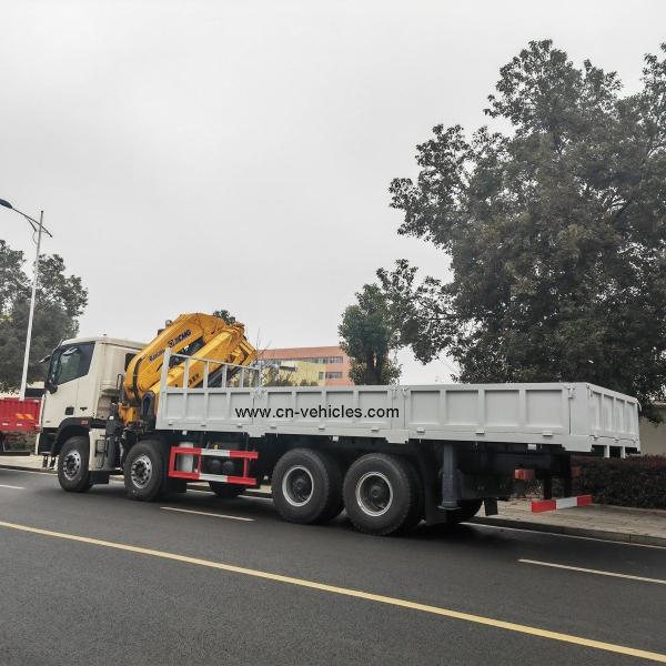 Telescopic Boom Truck Mounted Crane 28ton SQZ560 Folding Hydraulic Mobile Crane