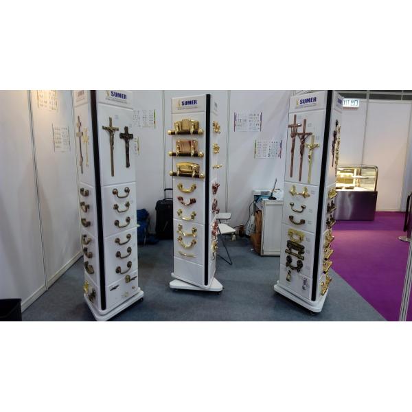 Пластикос креста и распятия ДП007 30км*17км пластикового золотого цвета кристос крусифиджос ы похоронных