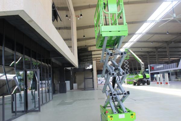 Hydraulic Mini Scissor Lift Warehouse