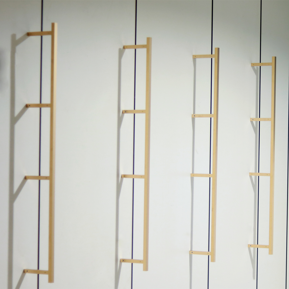 XinJun Factory New Design Luxury Gold Aluminum Wall Mounted Shelf