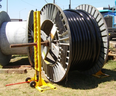 Heavy Duty Cable Drum Stand , 10 Tonne Hydraulic Cable Drum Jack Dia. 3200mm