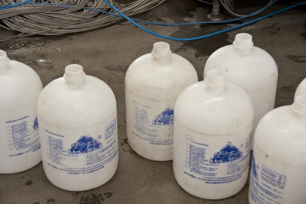 Pur 5 gallons d'eau 3-en-1 remplissage monobloc de rinçage, remplissage et capsulage machine