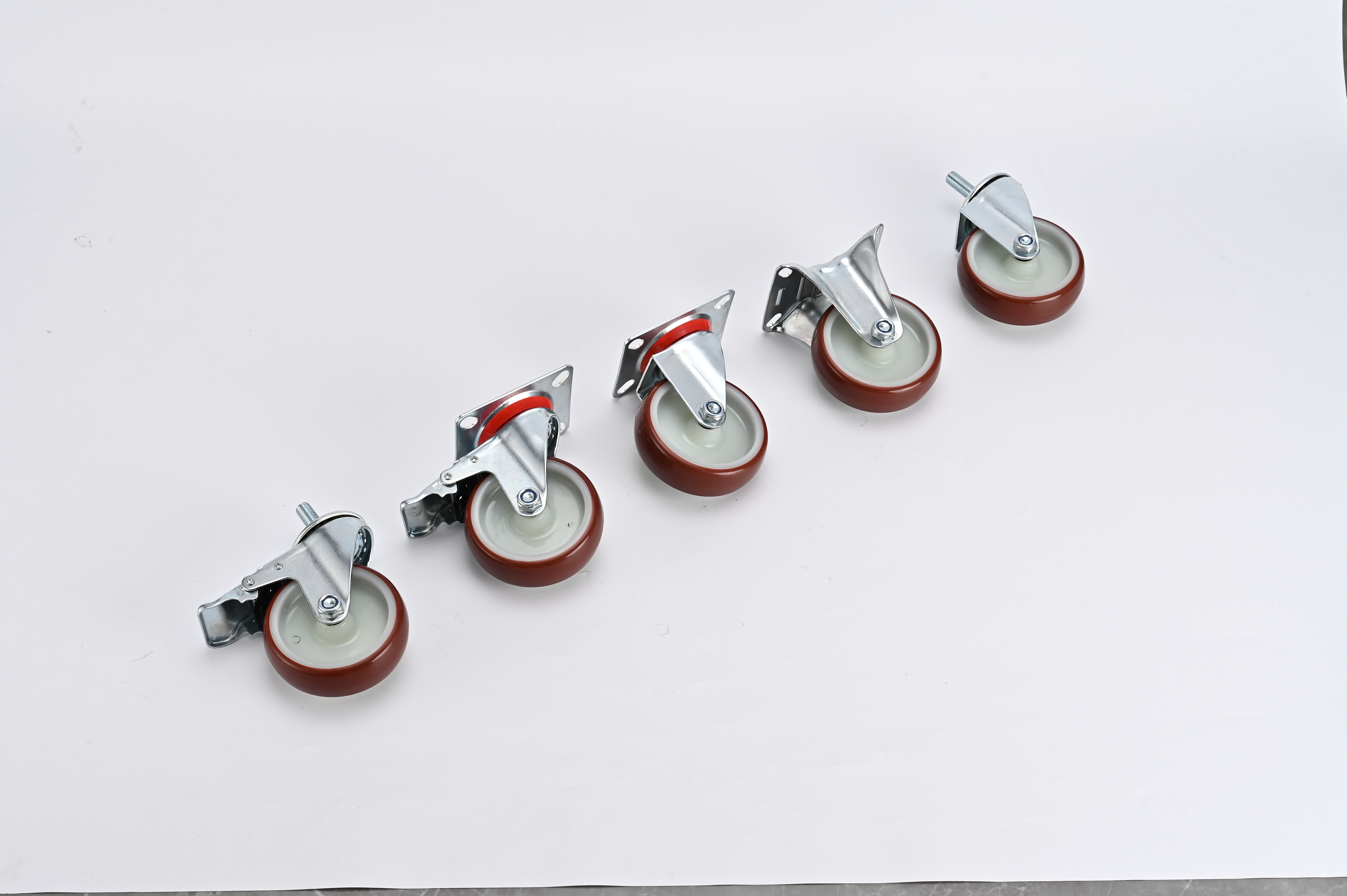 Europe Style 125mm Swivel Top Plate Red PU Casters Wheel With Roller Bearing