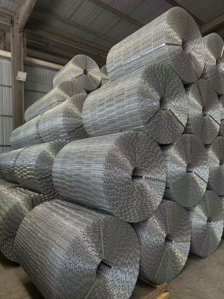 Seis líneas galvanizadas de tuberías de malla soldada / de revestimiento de tuberías de malla