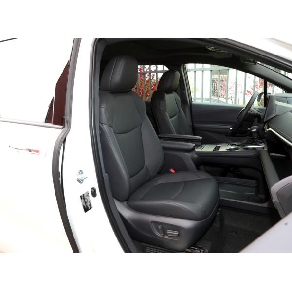 MPV Second-Hand Toyota Sienna with Naturally Aspirated Engine Type and LED Headlights