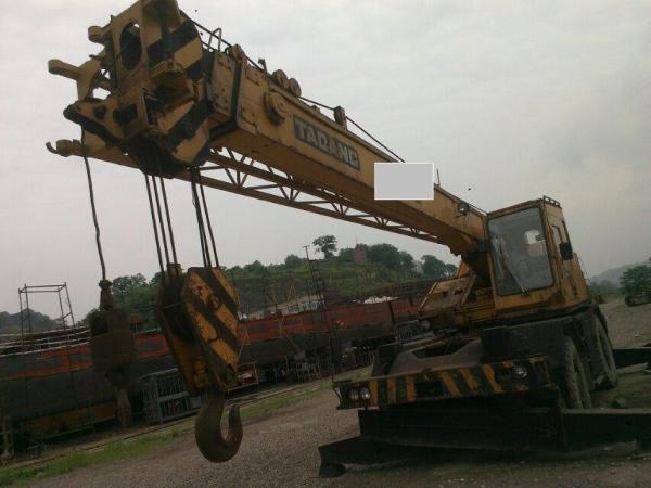 USED TADANO TR-180E 18t Rough terrain crane for sale original japan