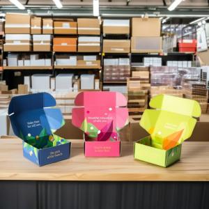 Boîtes d'emballage en papier revêtu sur mesure Boîtes d'expédition ondulées en carton Feuille d'or